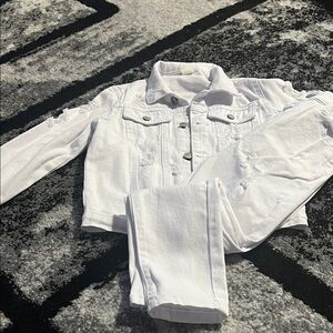 Stylish White Denim Jacket and Pants Set
